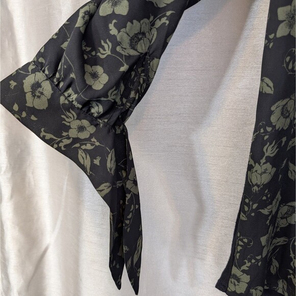 Fortune + Ivy Sz MEDIUM Black & Olive Green Floral Top 3/4 Sleeve Bohemian Tunic - Picture 12 of 13